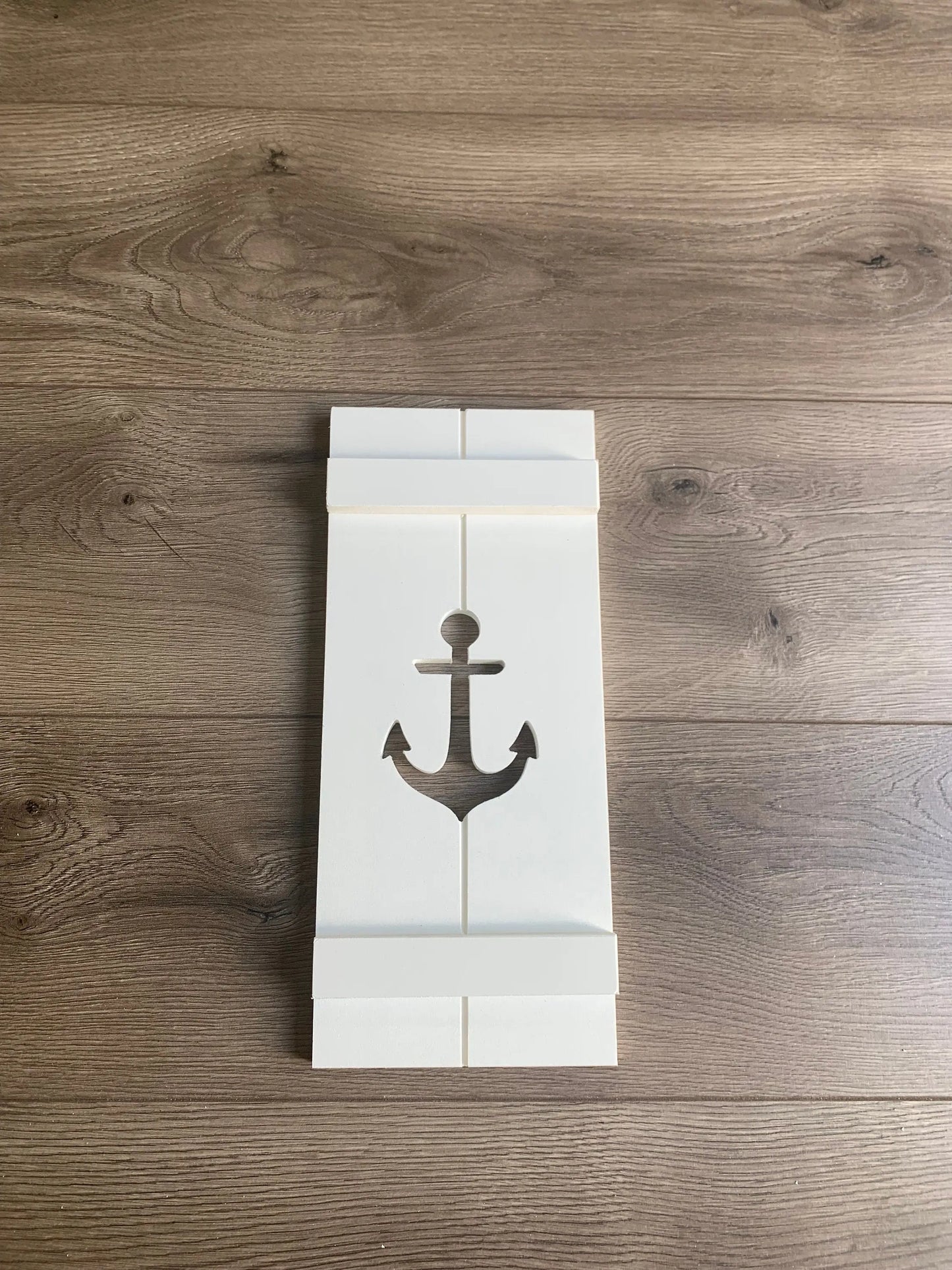 Shutter with an anchor cut out